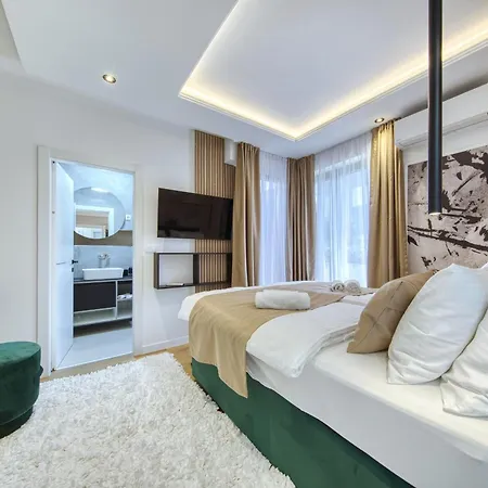 Beautiful Sun Ray Villa *